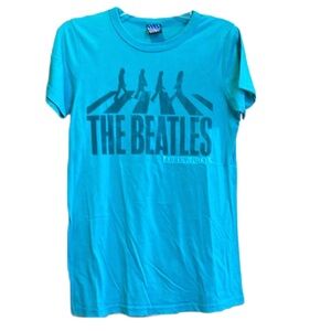 Junk food the Beatles abbey road green tee size xl